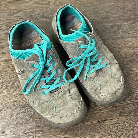 Dansko Elise Suede Comfort Walking Shoes Womens Size 40 Sneaker, size 9 - Picture 3 of 11